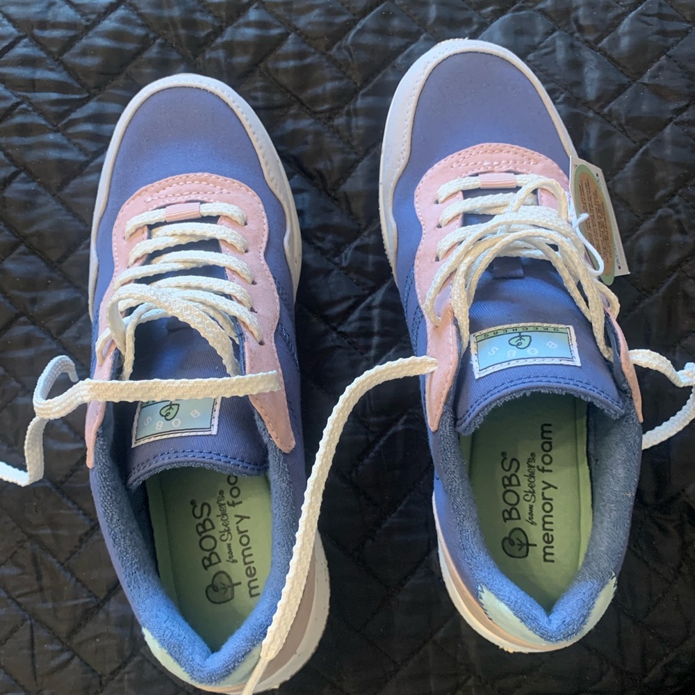 BOBS by Skechers